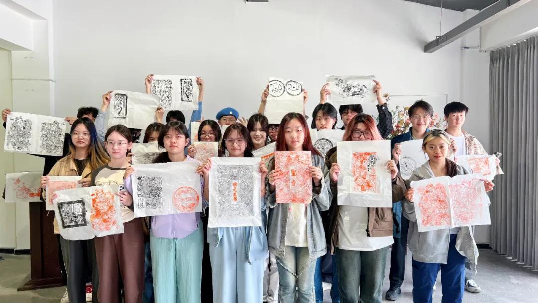 研学 | 四月春风暖，南京学子拓印研学共赏文化韵