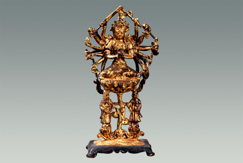 Gilt bronze Avalokitesvara like