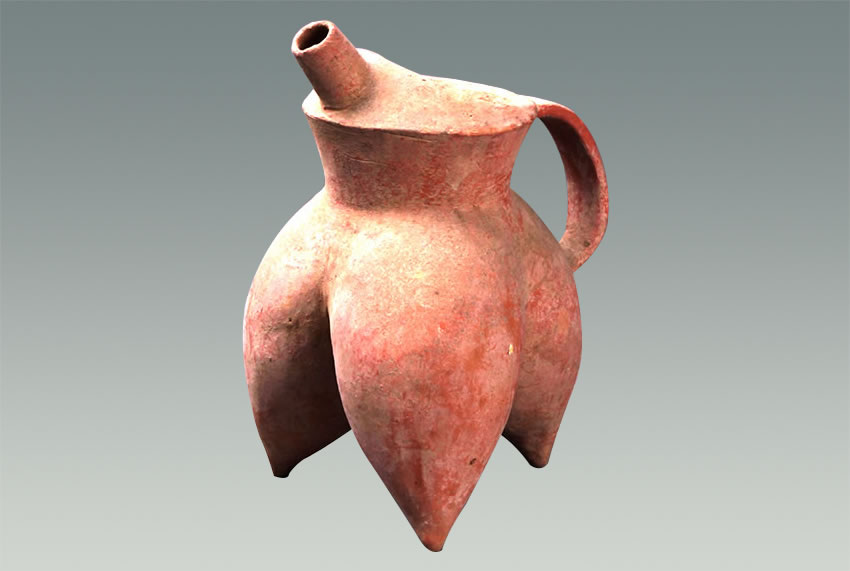 Foot bag Pottery Pitcher